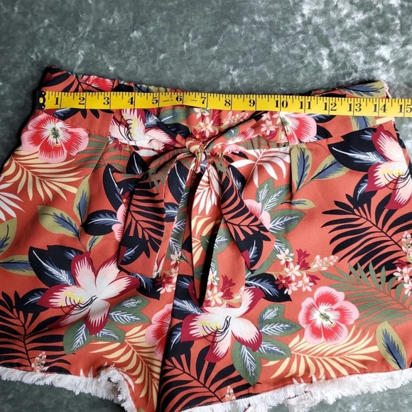 Zara Floral Front Tie Shorts - Picture 6 of 7